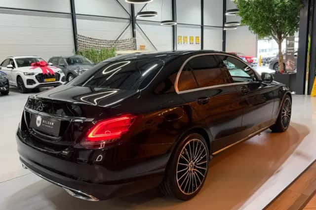 Mercedes-Benz C-Klasse (2019) thumbnail 2