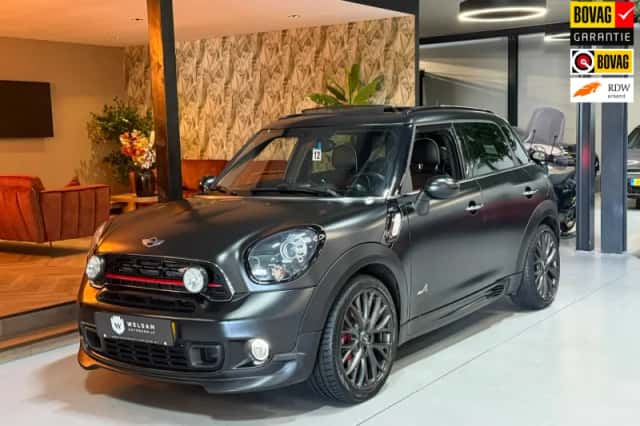 MINI Countryman (2015) thumbnail 1