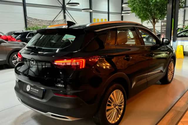 Opel Grandland (2019) thumbnail 3