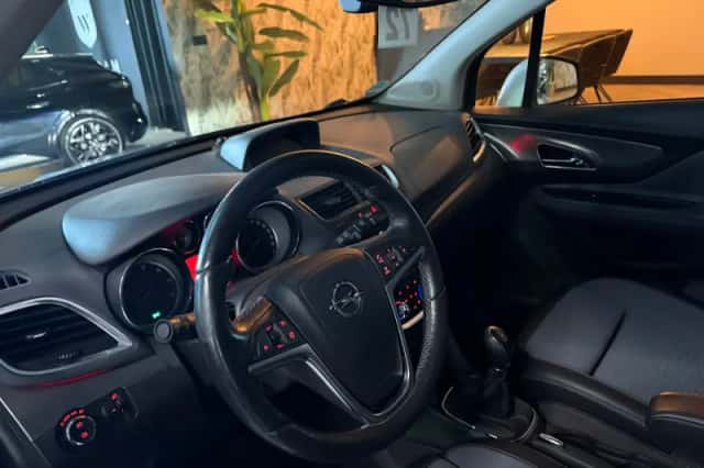 Opel Mokka (2015) thumbnail 2