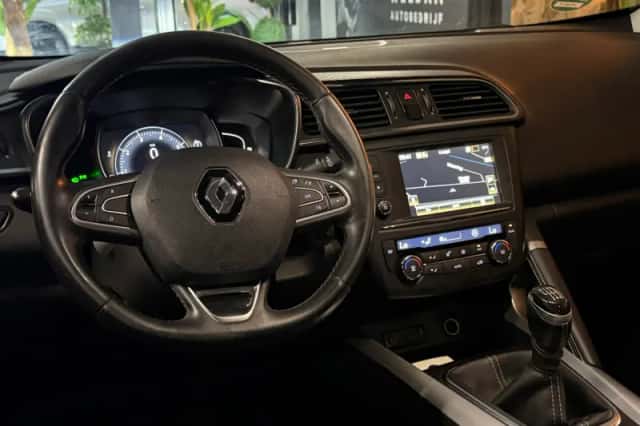 Renault Kadjar (2016) thumbnail 2