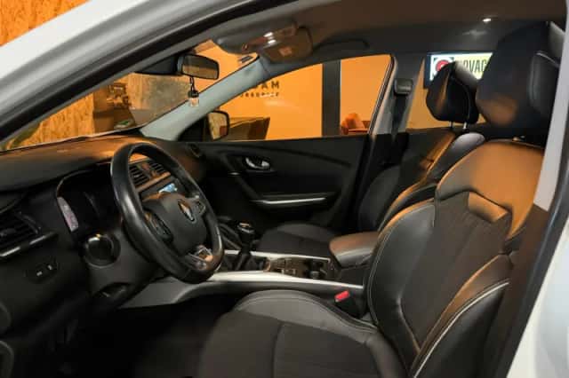 Renault Kadjar (2016) thumbnail 5