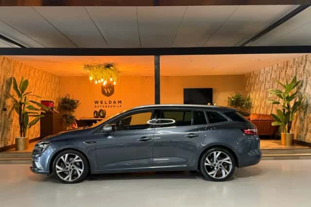 Renault Mégane (2017) thumbnail 5