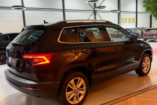 Škoda Karoq (2021) thumbnail 3