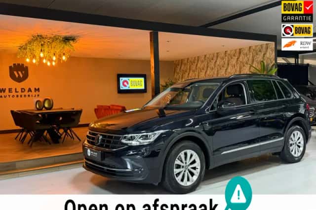 Volkswagen Tiguan (2021) thumbnail 1