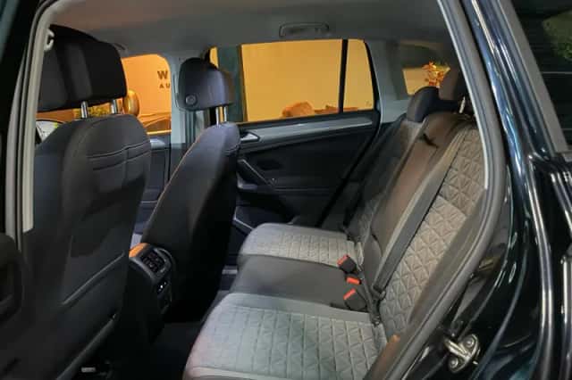Volkswagen Tiguan (2021) thumbnail 6