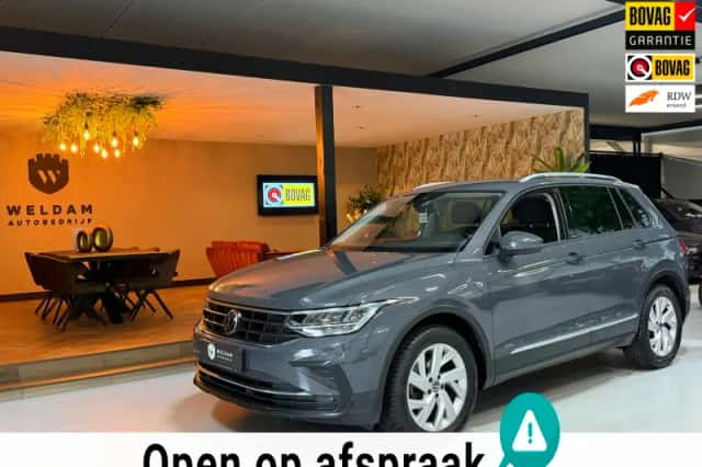 Volkswagen Tiguan (2021) thumbnail 1