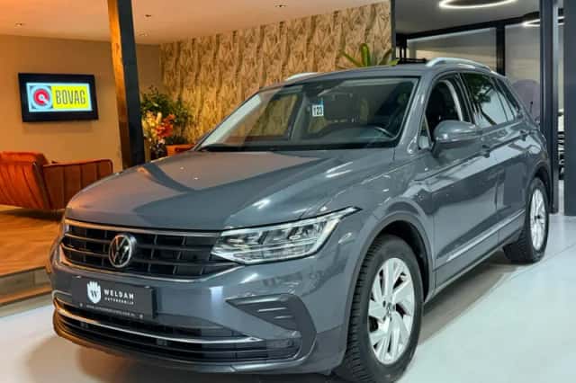 Volkswagen Tiguan (2021) thumbnail 5