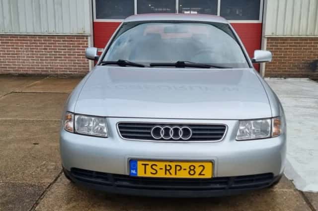 Audi A3 (1998) thumbnail 3