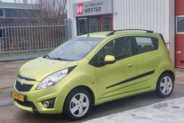 Chevrolet Spark (2011) thumbnail 2