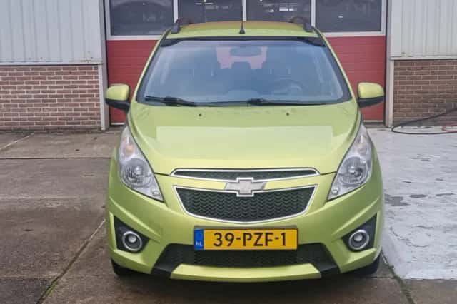 Chevrolet Spark (2011) thumbnail 3
