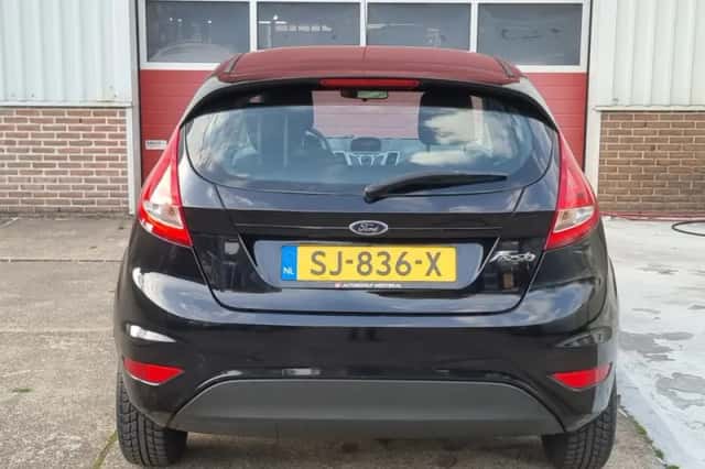 Ford Fiesta (2009) thumbnail 6