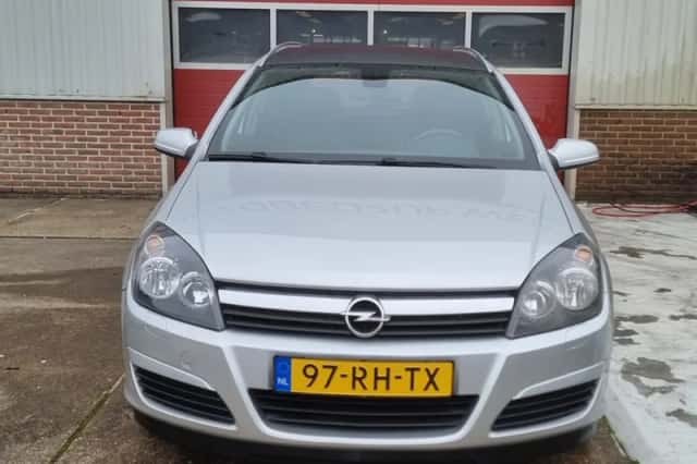 Opel Astra (2005) thumbnail 3