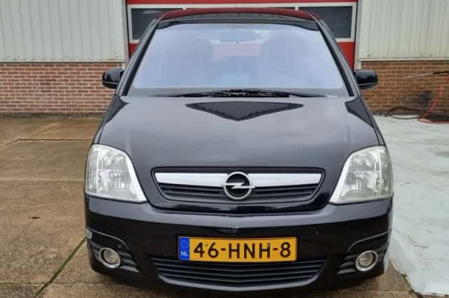Opel Meriva (2009) thumbnail 3