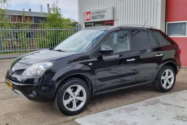 Renault Koleos (2009) thumbnail 2