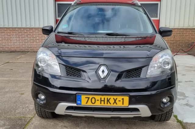Renault Koleos (2009) thumbnail 3
