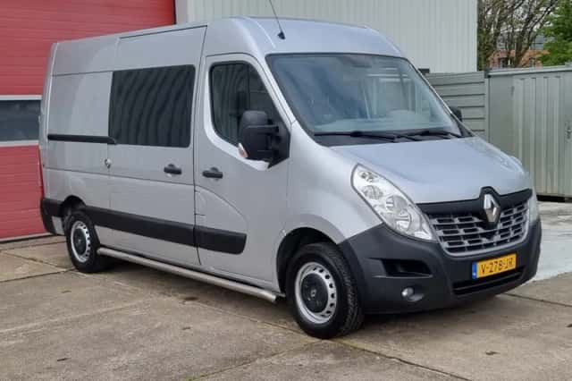 Renault Master (2017) thumbnail 3