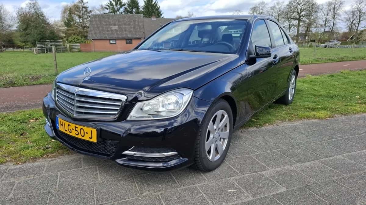 Mercedes-Benz C-Klasse — foto 1