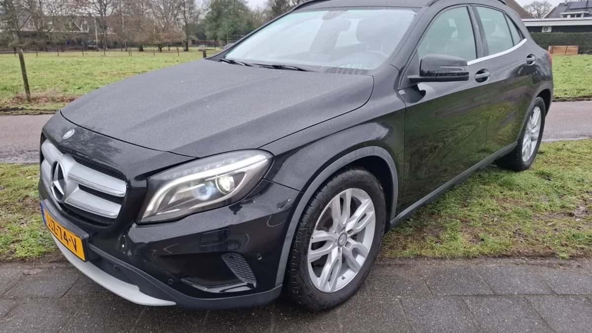 Mercedes-Benz GLA — foto 1