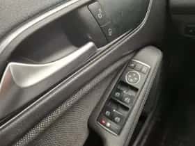 Mercedes-Benz GLA thumbnail 16