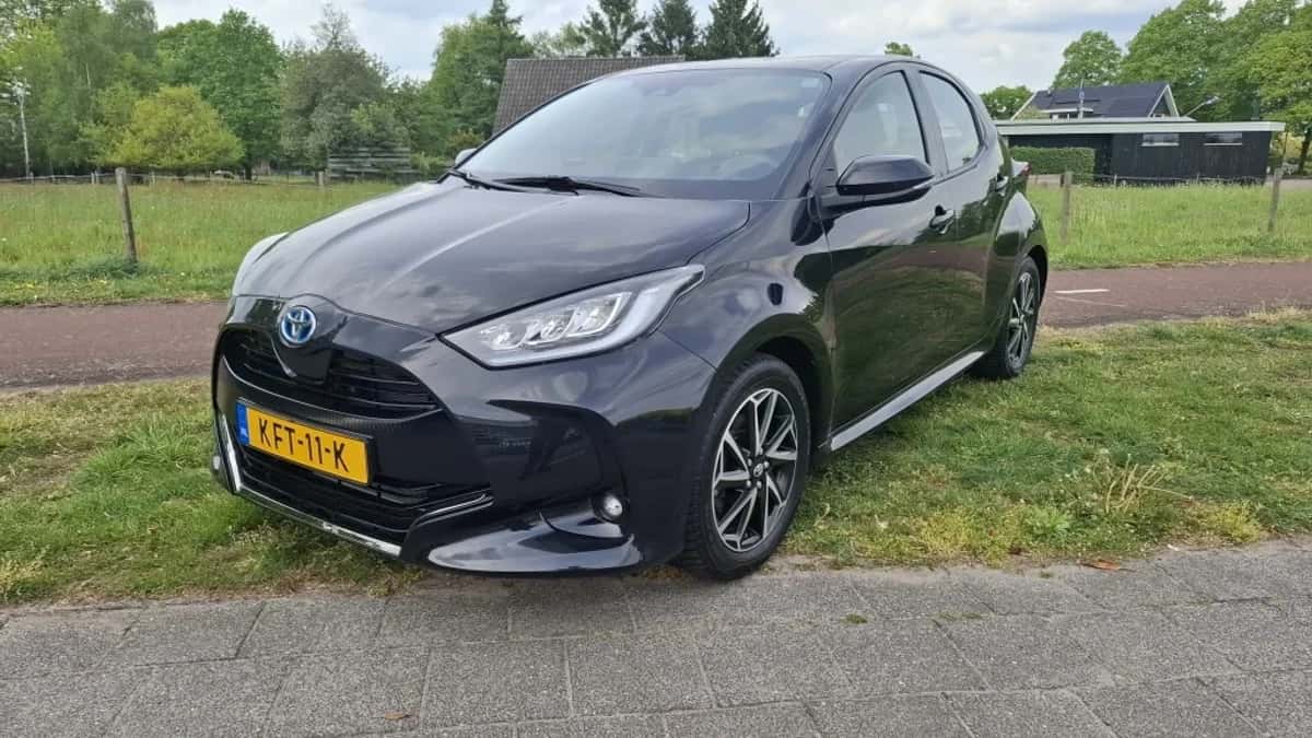 Toyota Yaris (2020) — foto 1