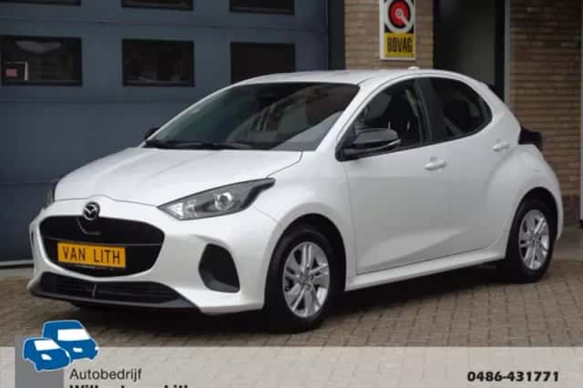 Mazda 2 Hybrid (2024) thumbnail 1