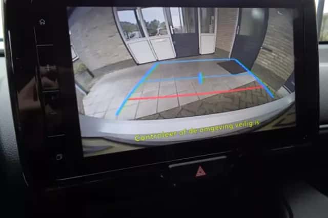 Mazda 2 Hybrid (2024) thumbnail 6