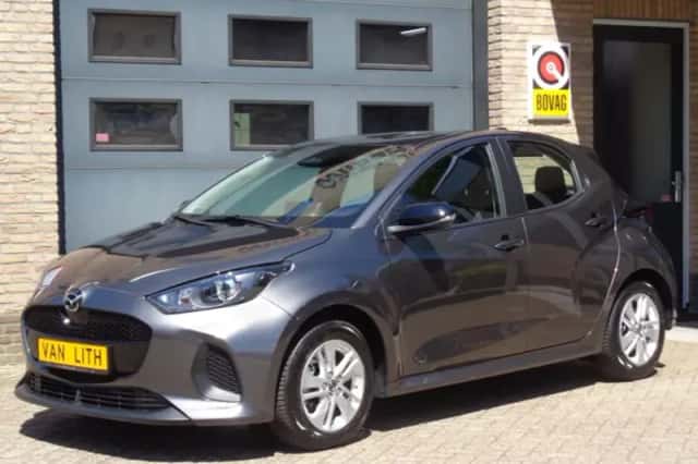 Mazda 2 Hybrid (2024) thumbnail 2