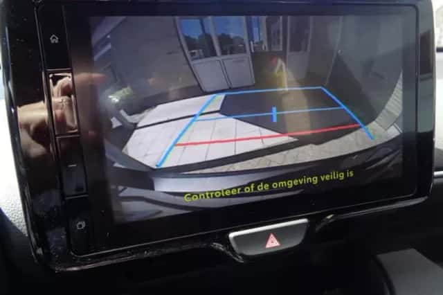 Mazda 2 Hybrid (2024) thumbnail 6
