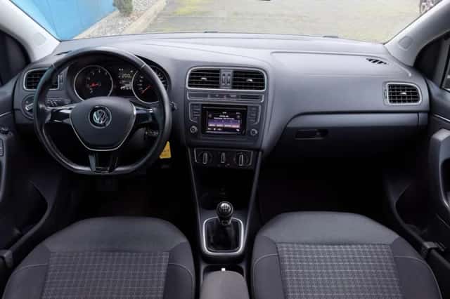 Volkswagen Polo (2014) thumbnail 3
