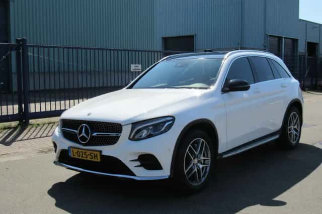 Mercedes-Benz GLC-Klasse (2017) thumbnail 3