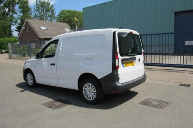 Volkswagen Caddy (2022) thumbnail 5