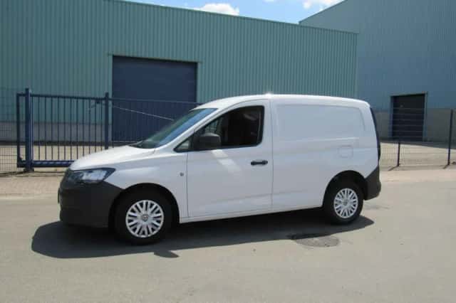 Volkswagen Caddy (2022) thumbnail 2