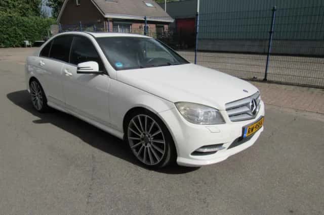 Mercedes-Benz C-Klasse (2010) thumbnail 1
