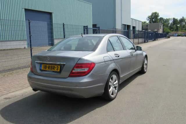Mercedes-Benz C-Klasse (2011) thumbnail 2