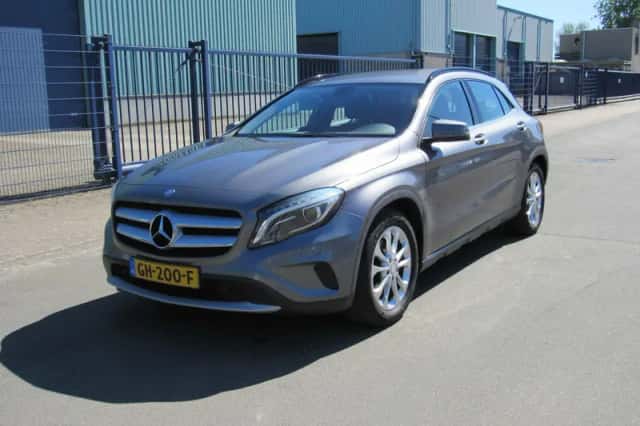 Mercedes-Benz GLA (2014) thumbnail 4