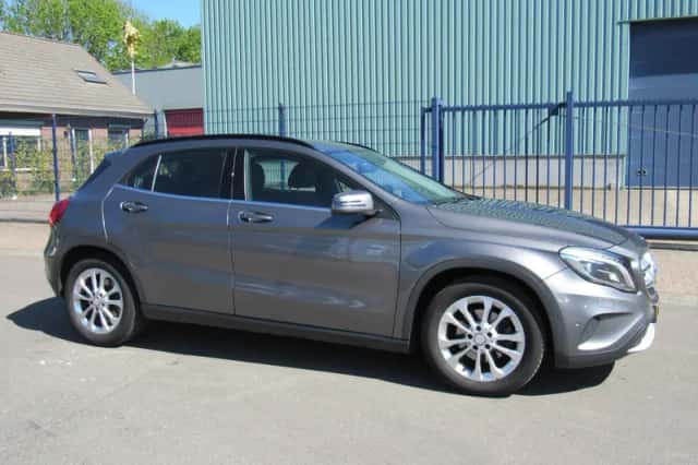 Mercedes-Benz GLA (2014) thumbnail 5