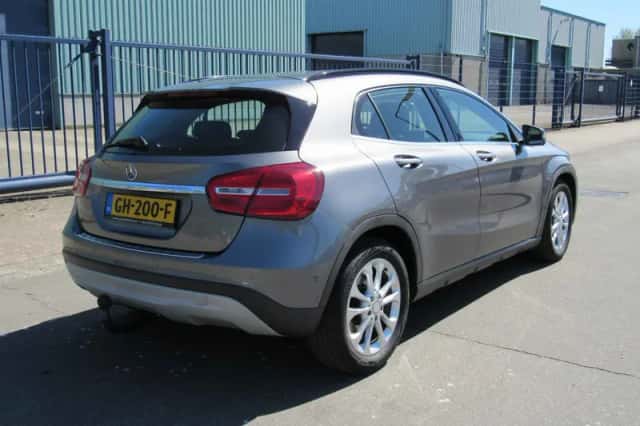 Mercedes-Benz GLA (2014) thumbnail 6