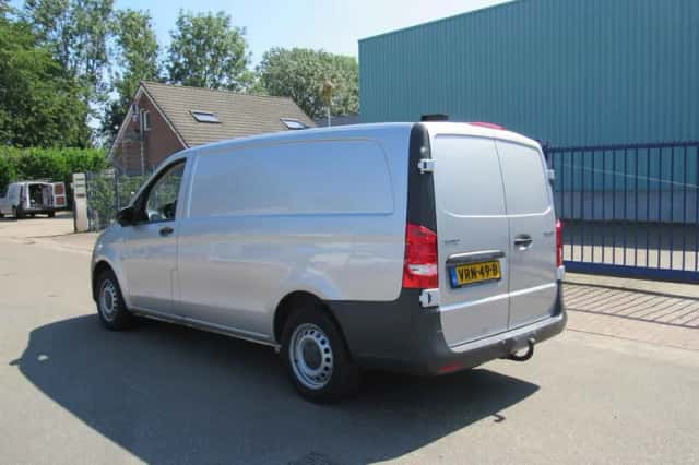 Mercedes-Benz Vito (2022) thumbnail 6