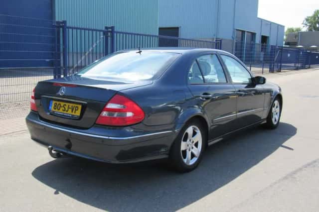 Mercedes-Benz E-Klasse (2006) thumbnail 3
