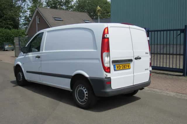 Mercedes-Benz Vito (2013) thumbnail 3