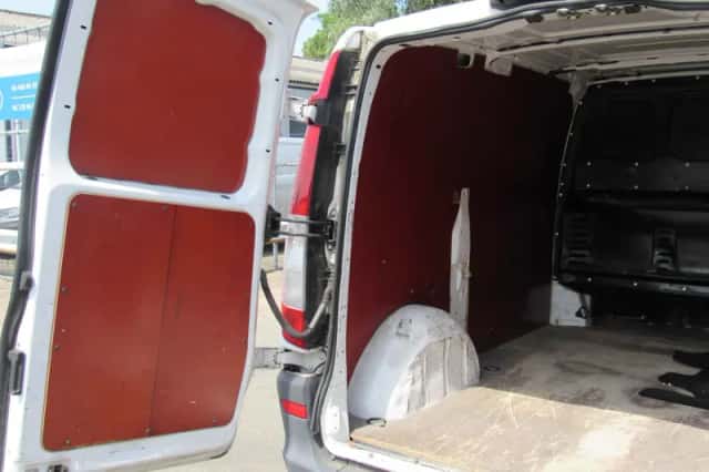 Mercedes-Benz Vito (2013) thumbnail 4