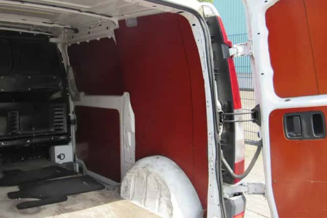 Mercedes-Benz Vito (2013) thumbnail 5