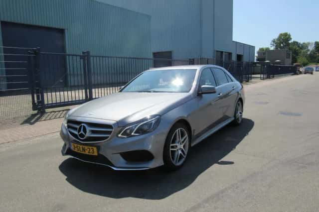 Mercedes-Benz E-Klasse (2013) thumbnail 4