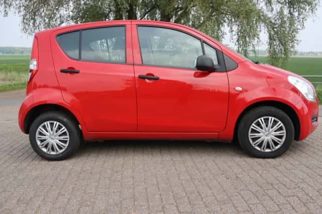 Suzuki Splash (2012) thumbnail 2