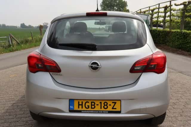 Opel Corsa (2016) thumbnail 4