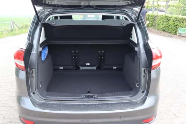 Ford C-Max (2017) thumbnail 5