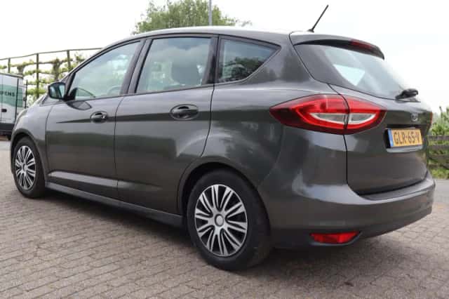 Ford C-Max (2017) thumbnail 6
