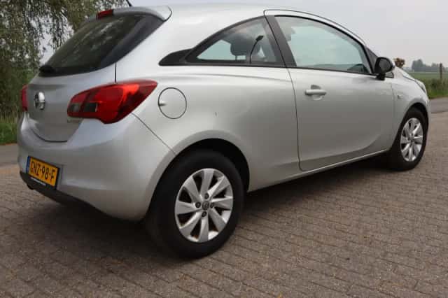 Opel Corsa (2015) thumbnail 3