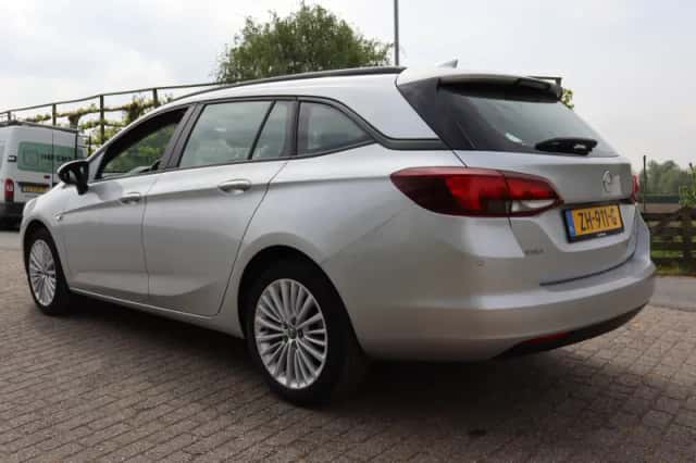 Opel Astra (2018) thumbnail 5